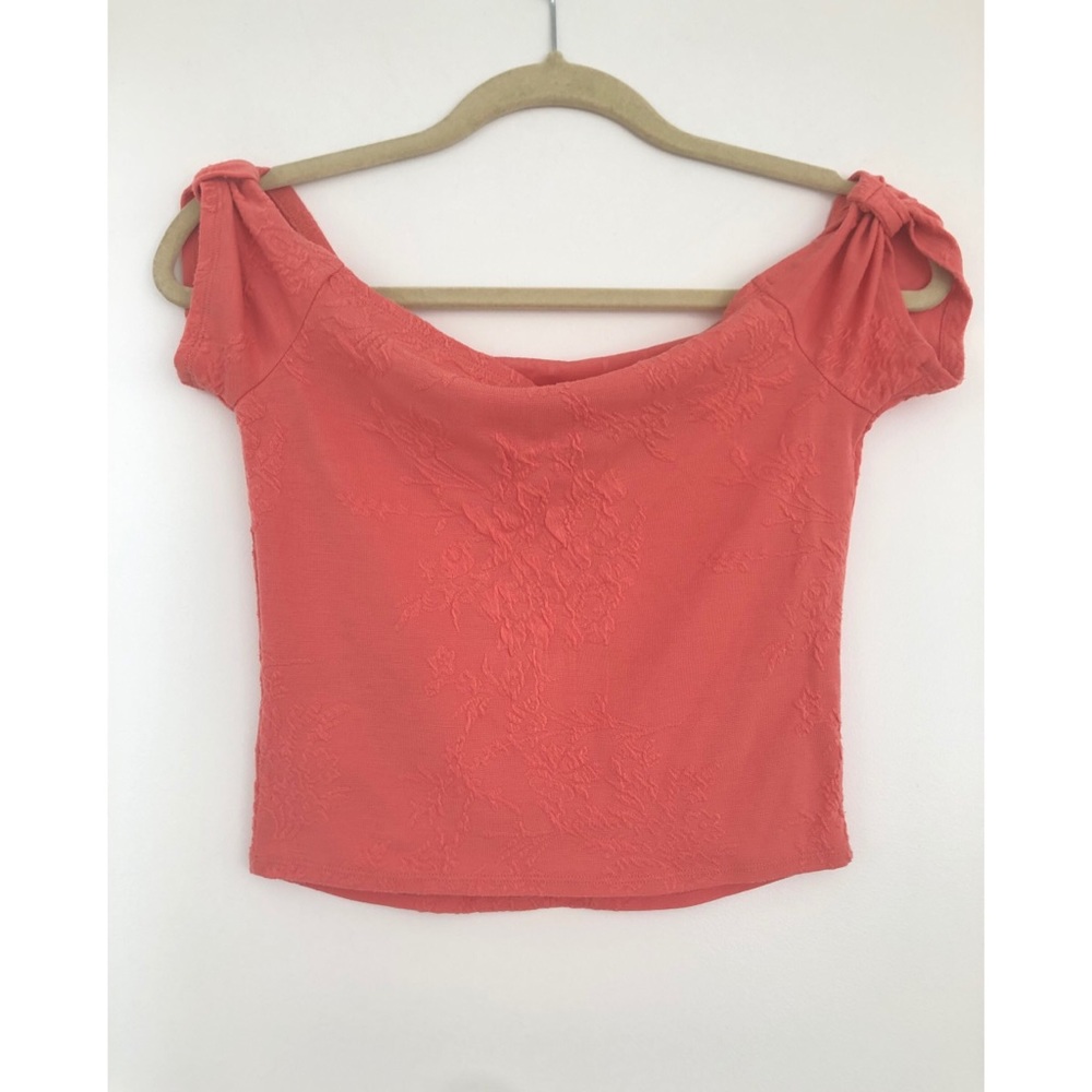 Kimchi Blue off the shoulder coral crop top floral